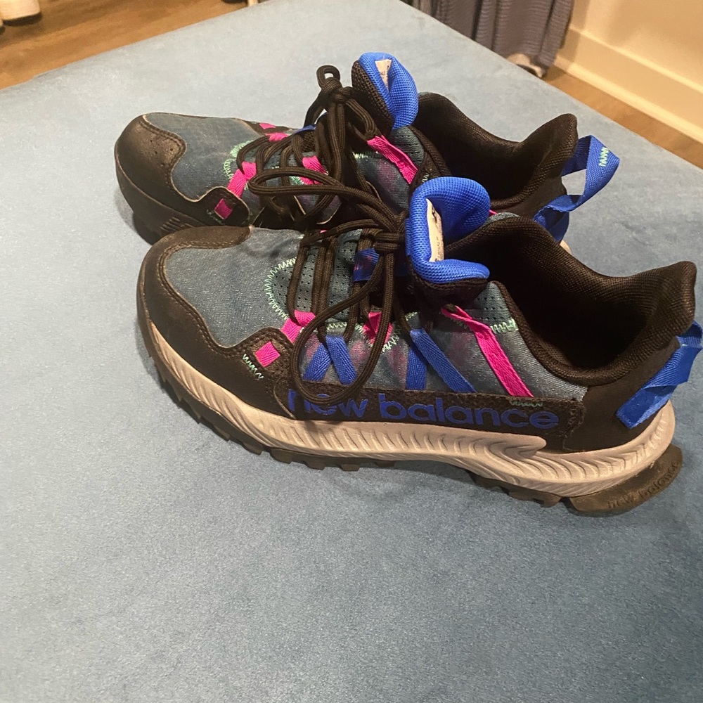 New Balance pink and blue Sneakers